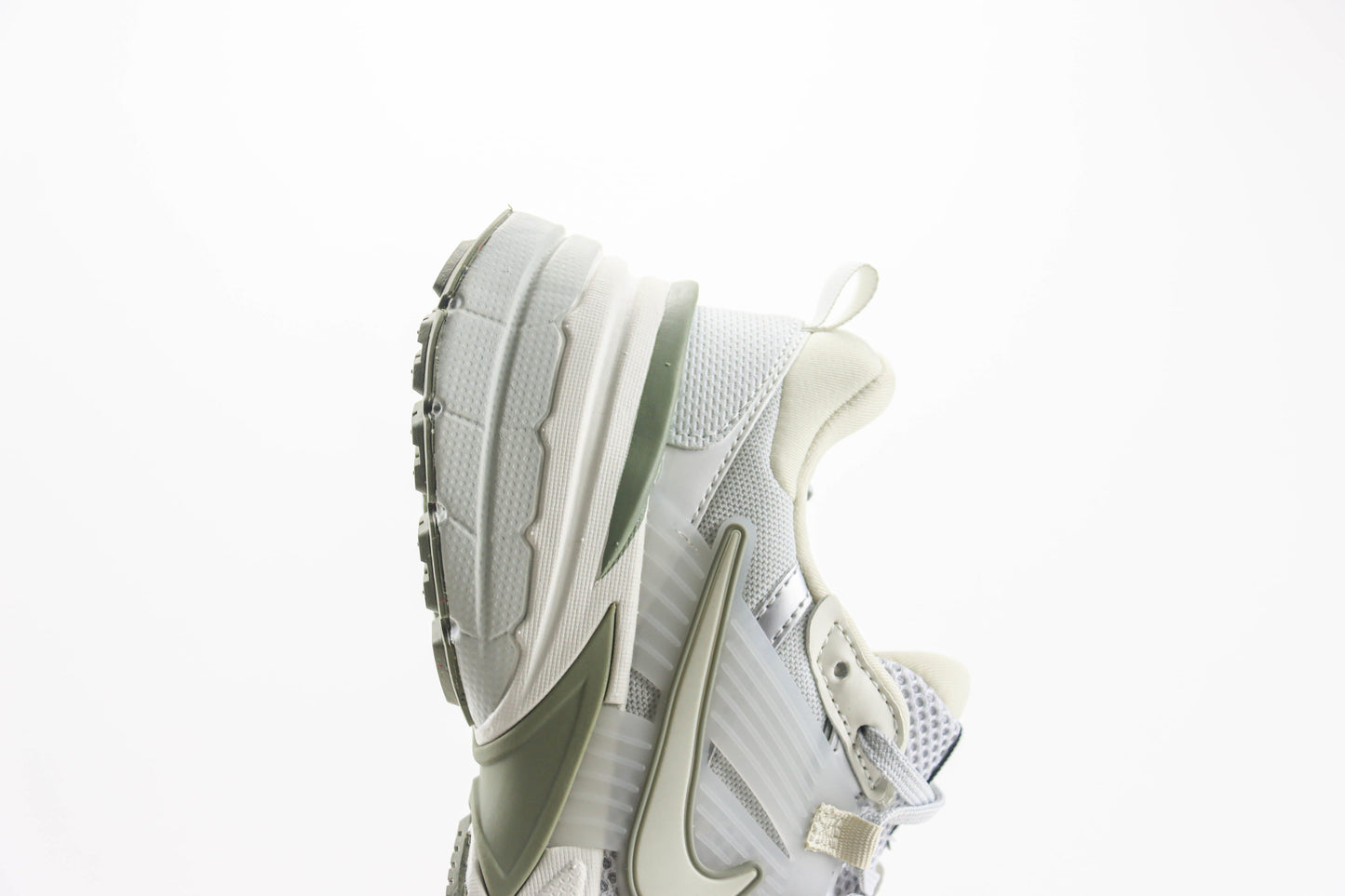 Nike V5 RNR Photon Dust Light Silver Summit White