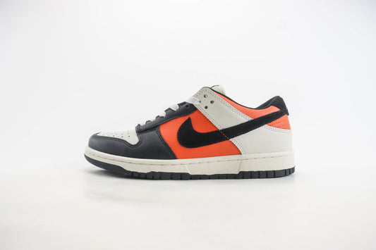 Nike Dunk Low Vintage Coral