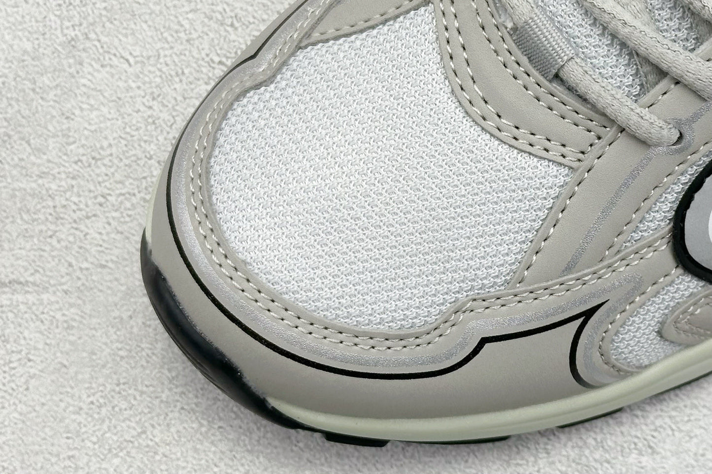 Dior B30 Countdown Grey White