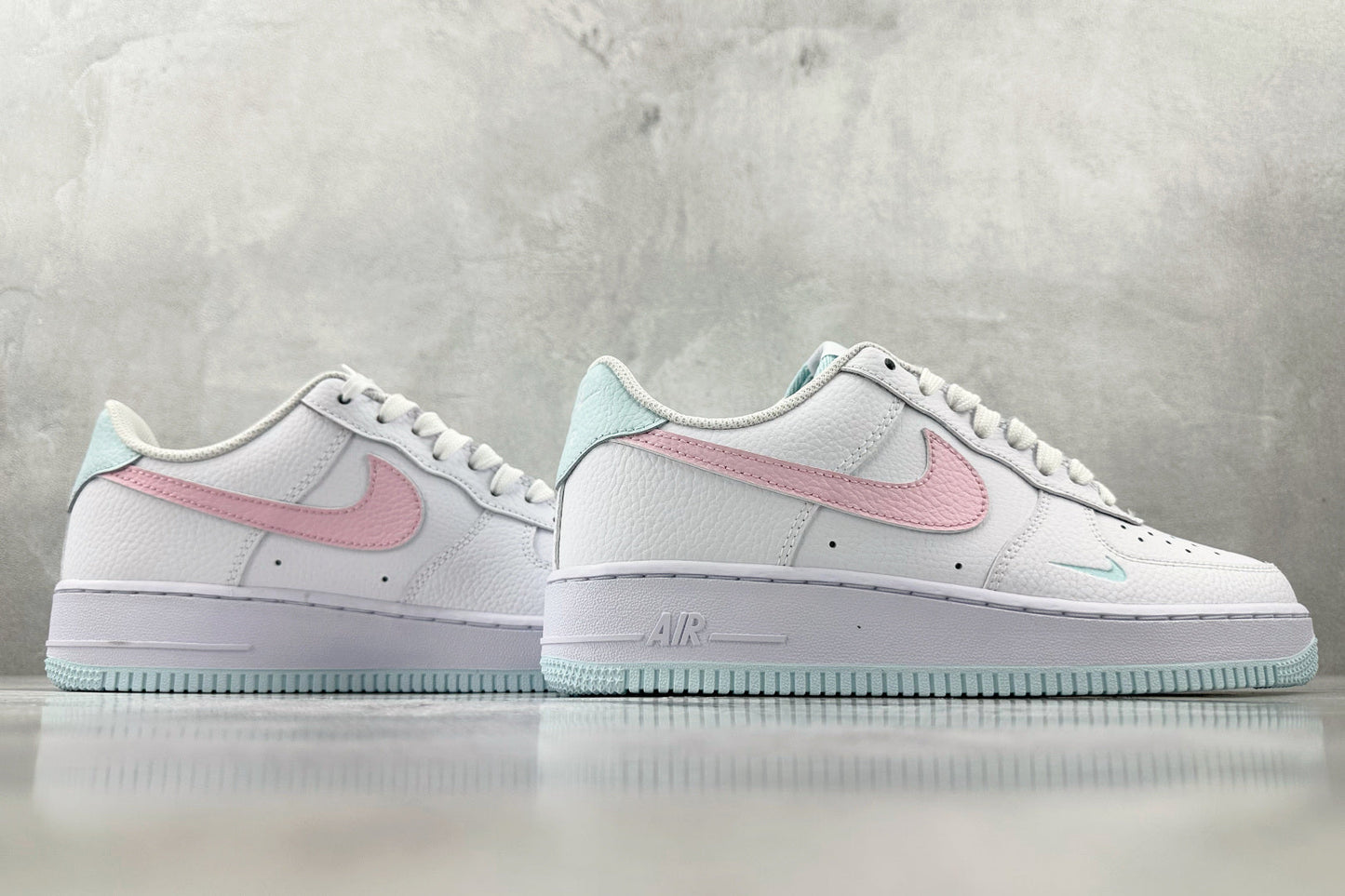 Nike Air Force 1’07 White Foam Pink